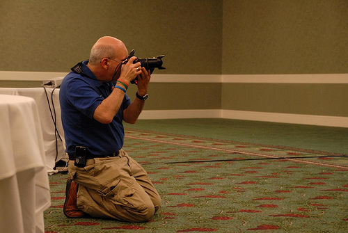 Steve Lubetkin making photos at 2008 SNCR New Communications Forum